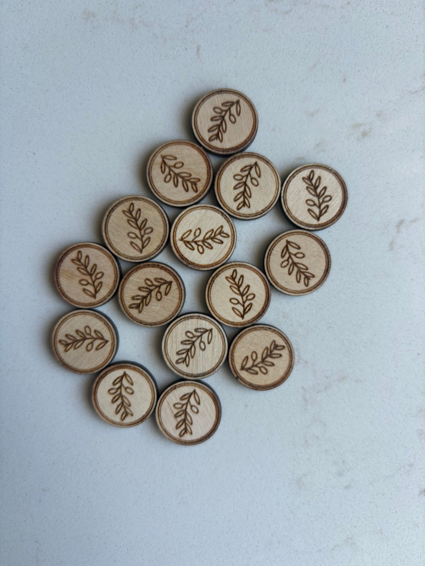 Wood Burnt Needle Minder x Mini Magnet
